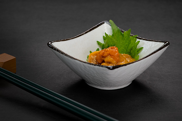 泊地区伝統の食文化「塩うに」